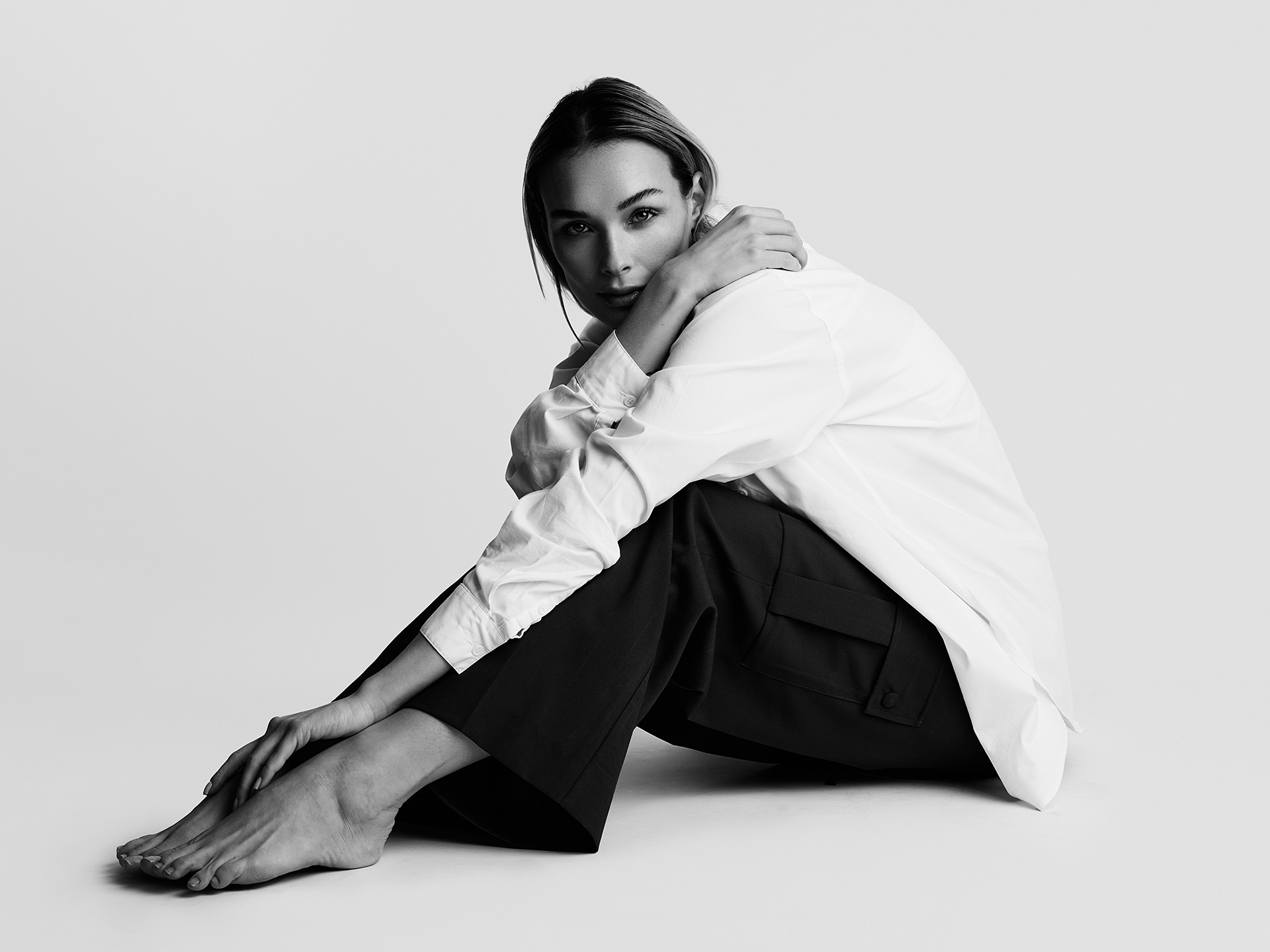 Fashion Editorial Fotografie Model Katharina von Brody Agency, Schwarz Wei&szlig;, Dominique Hammer Fotograf Wien