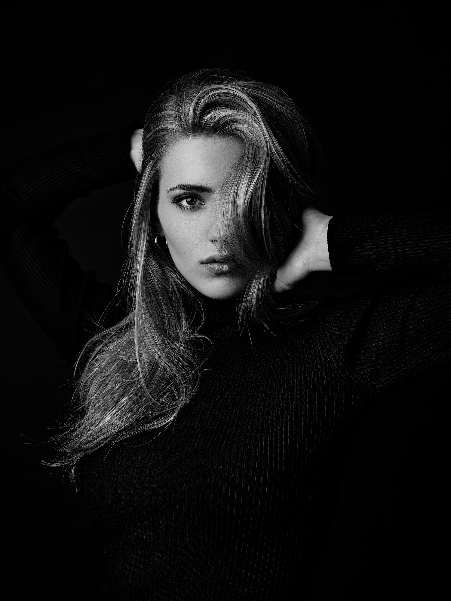 Fashion Editorial Fotografie Model Elena von Addicted 2 models, Schwarz Wei&szlig;, Dominique Hammer Fotograf Wien