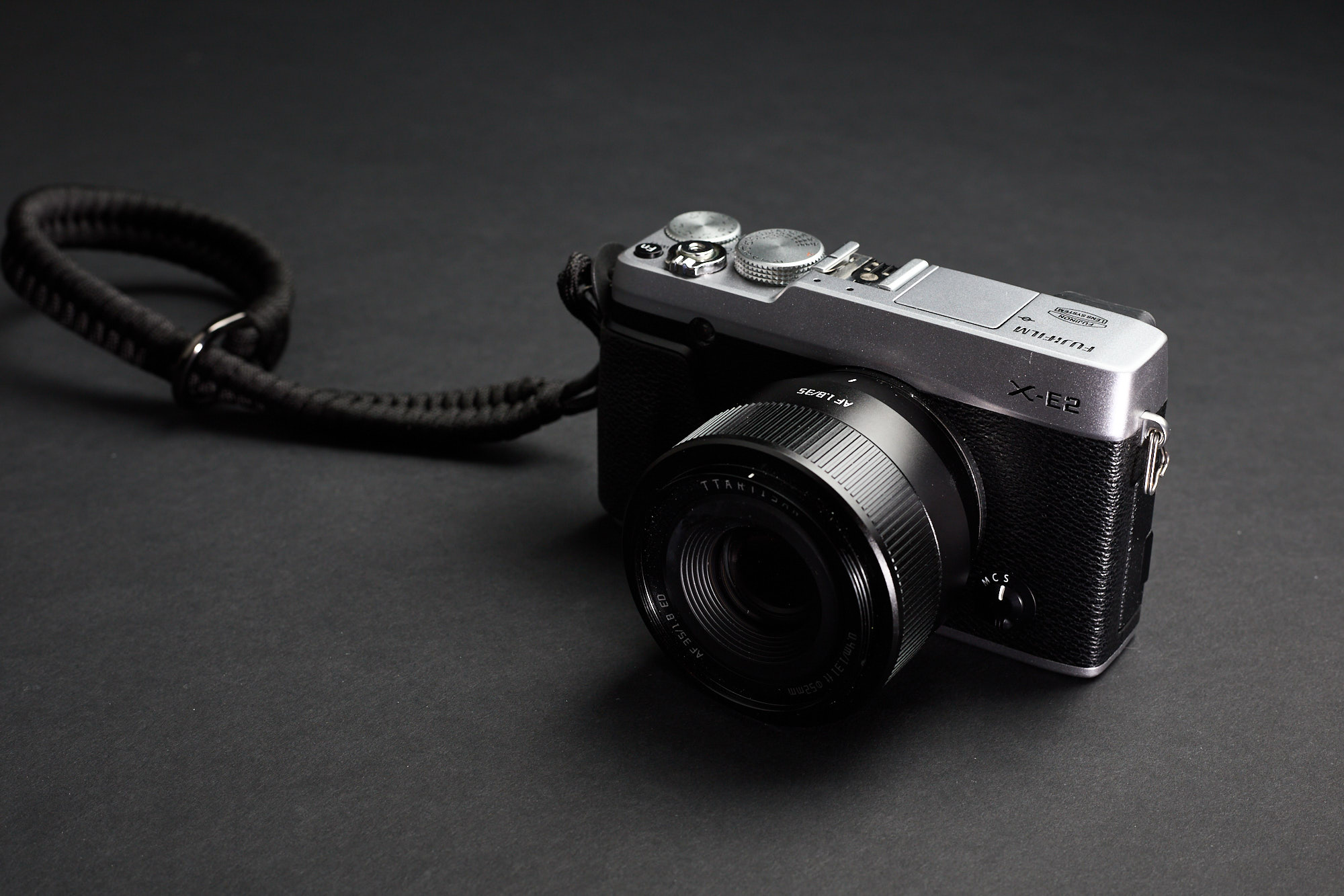 Fuji X-E2 mit Objektiv