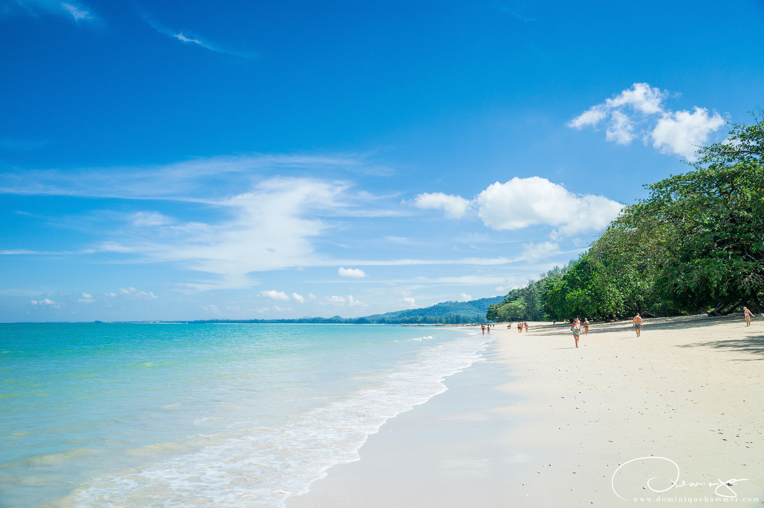 Der Strand von White Sand Beach in Khao Lak von Fotograf Dominique Hammer