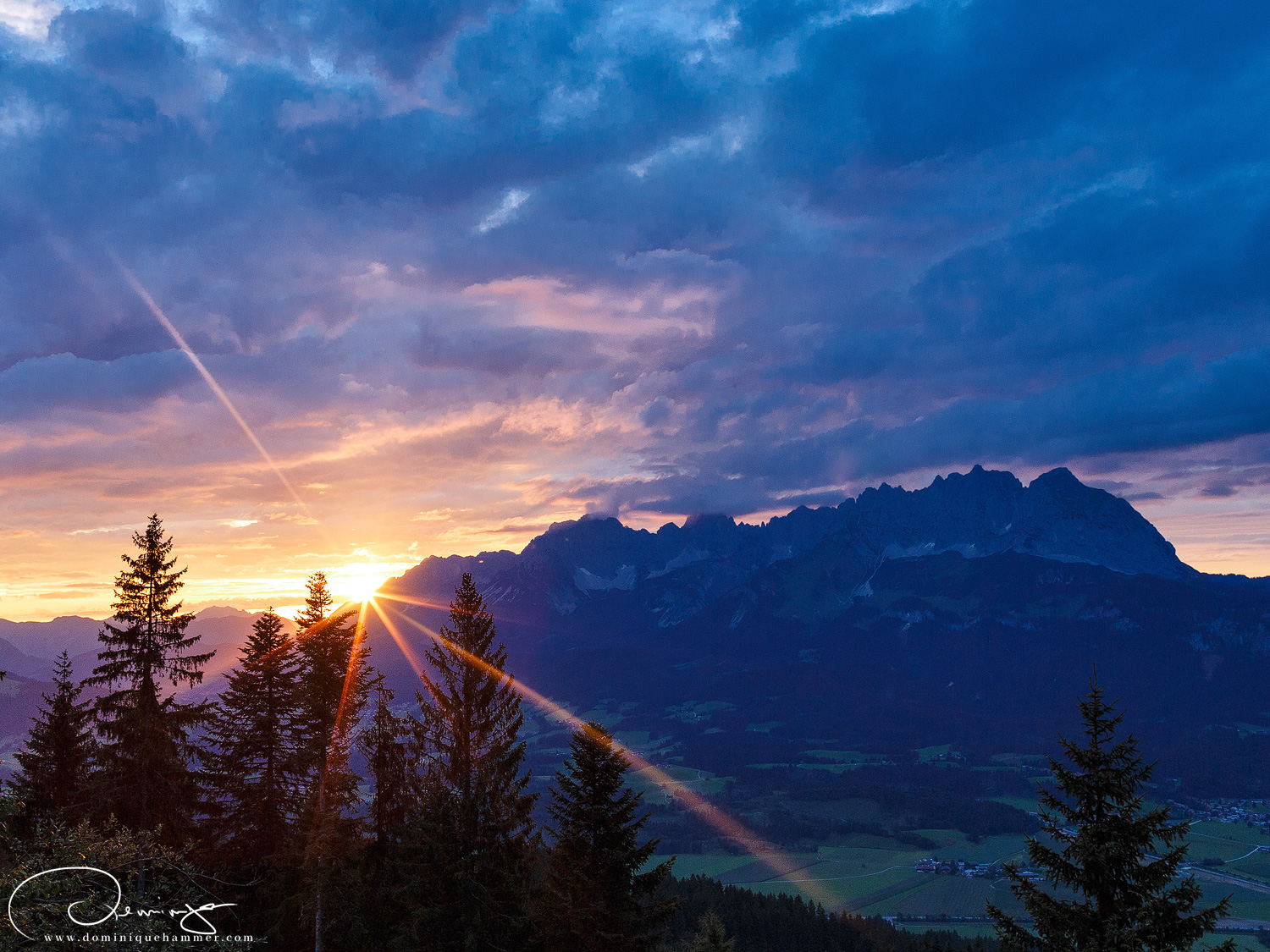 Blick auf die Berggipfel vom Kitzb&uuml;heler Horn von Fotograf Dominique Hammer