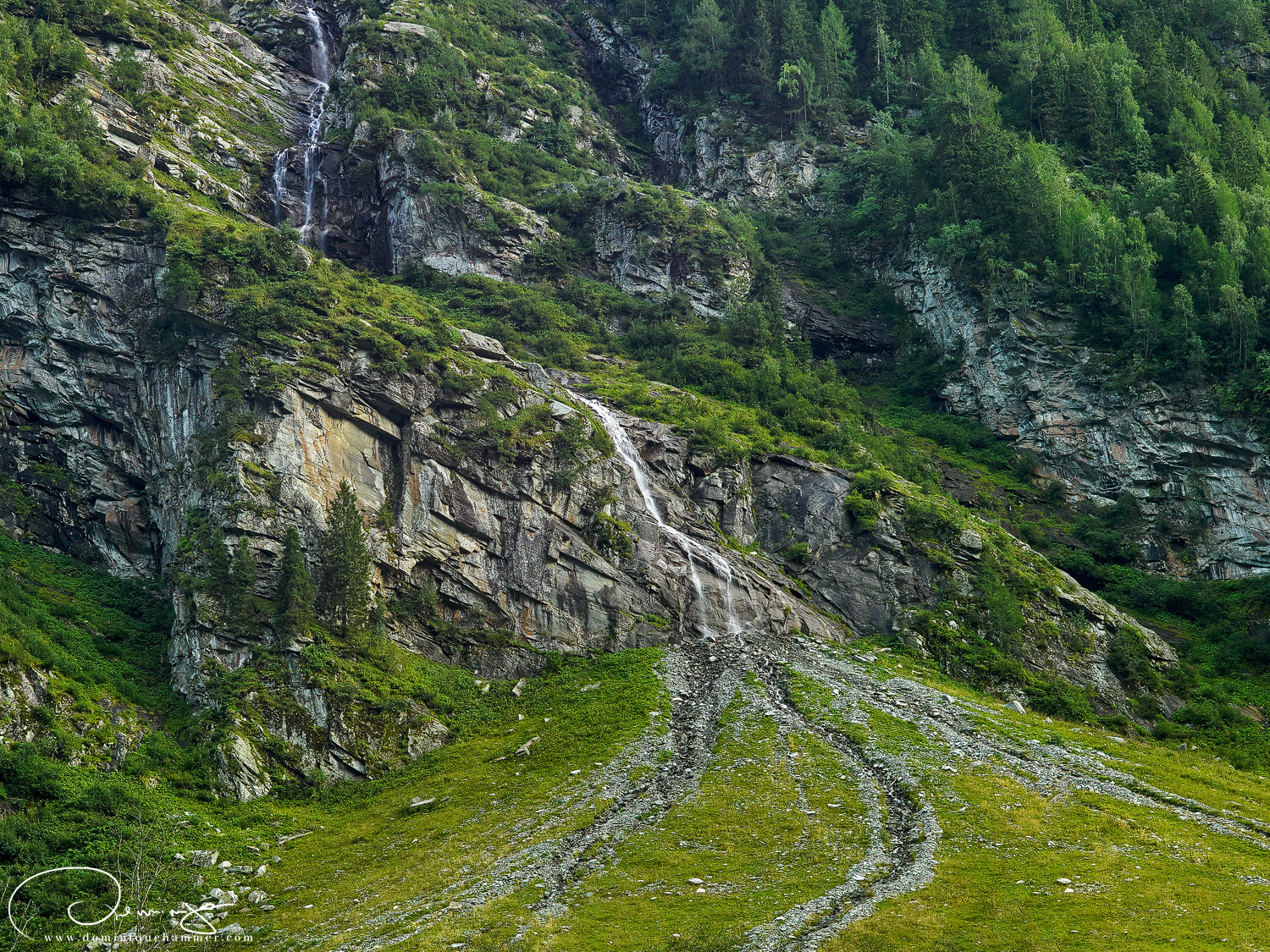 Blick auf einen Wasserfall in Mallnitz von Fotograf Dominique Hammer