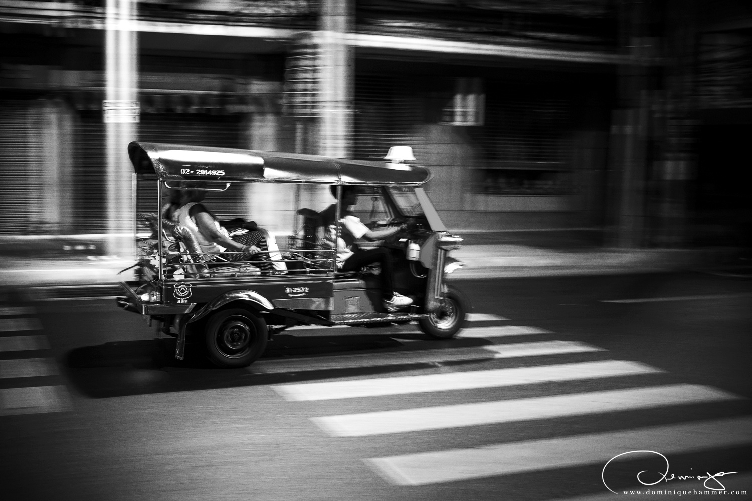 Ein Tuktuk in Bangkok von Fotograf Dominique Hammer