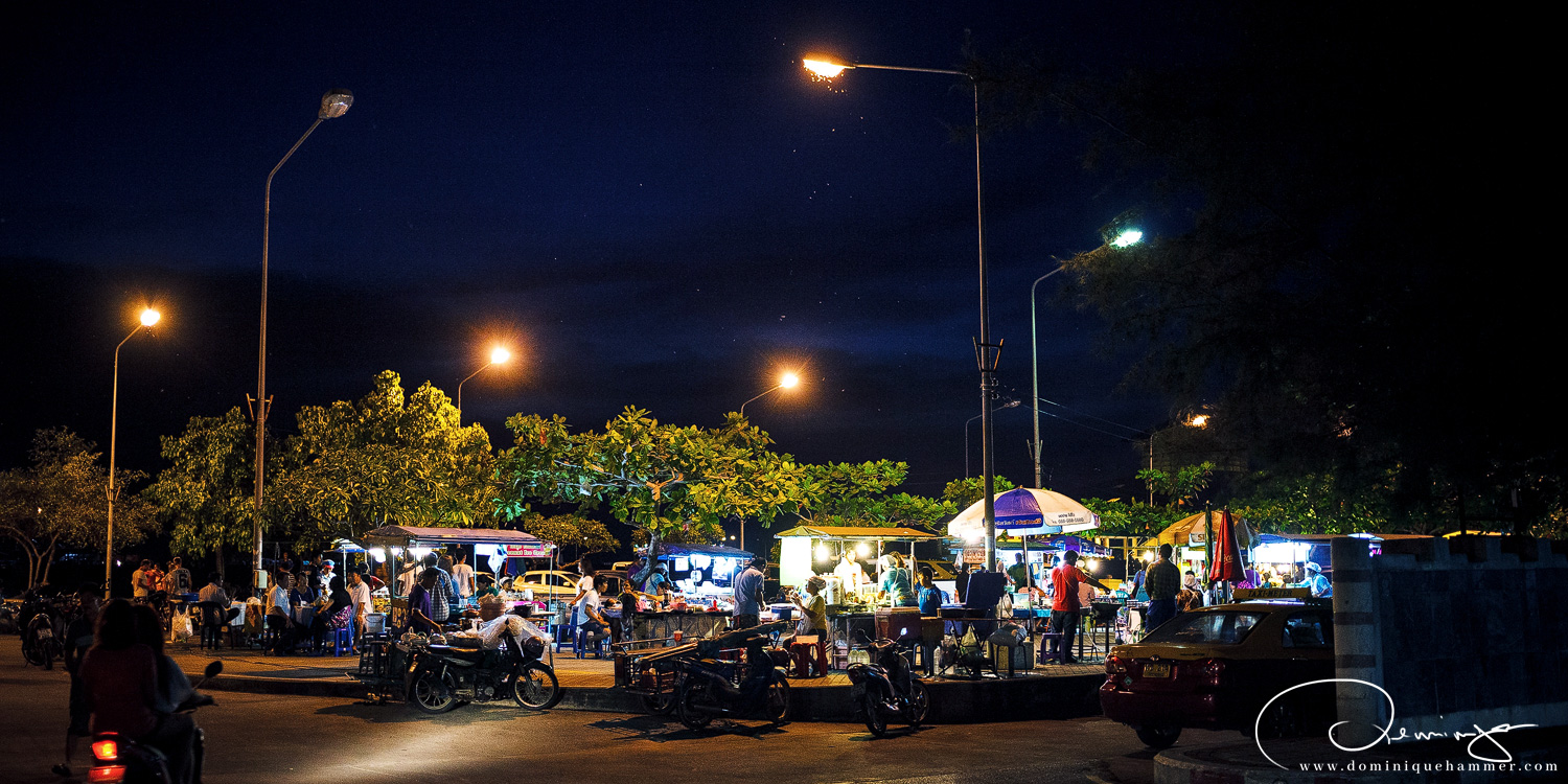 Ein Markt bei Nacht auf Ko Samui von Fotograf Dominique Hammer