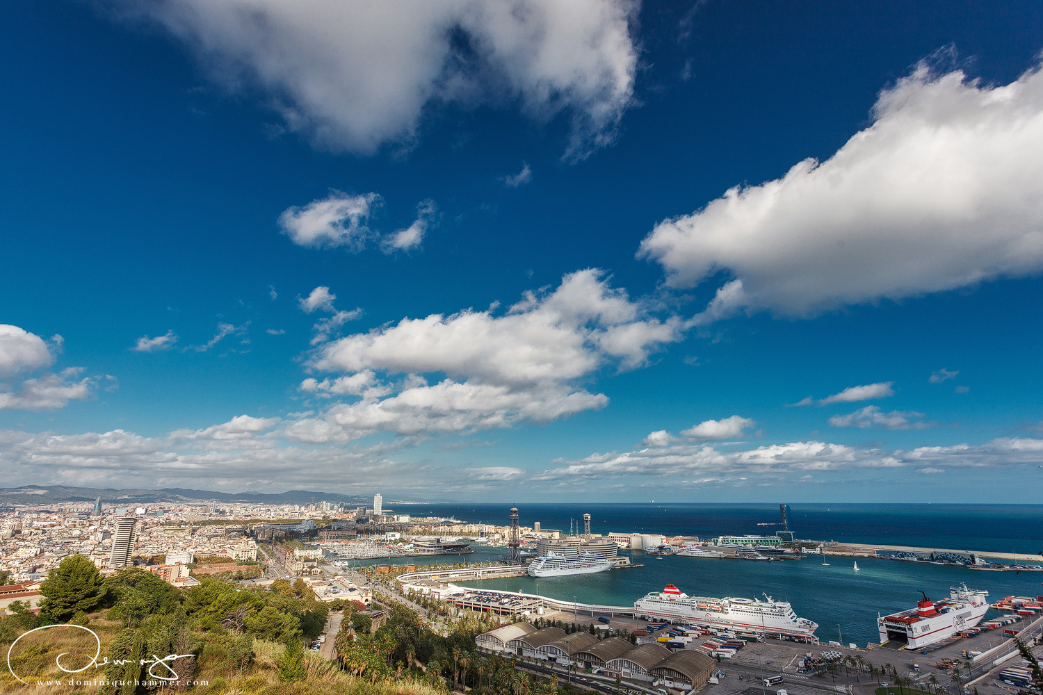 Blick über den Hafen von Barcelona, von Fotograf Dominique Hammer