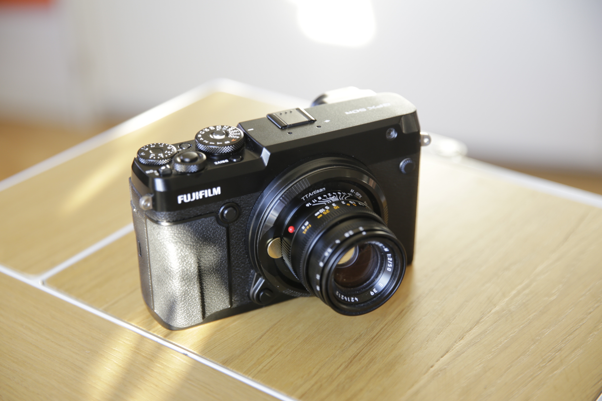 Using Leica M Mount Lenses on the Fuji GFX 50R - Dominique Hammer